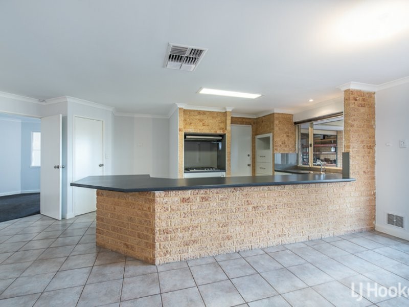 42 Redfox Crescent, Huntingdale WA 6110