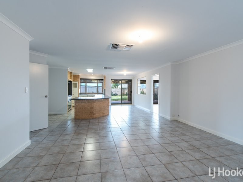 42 Redfox Crescent, Huntingdale WA 6110