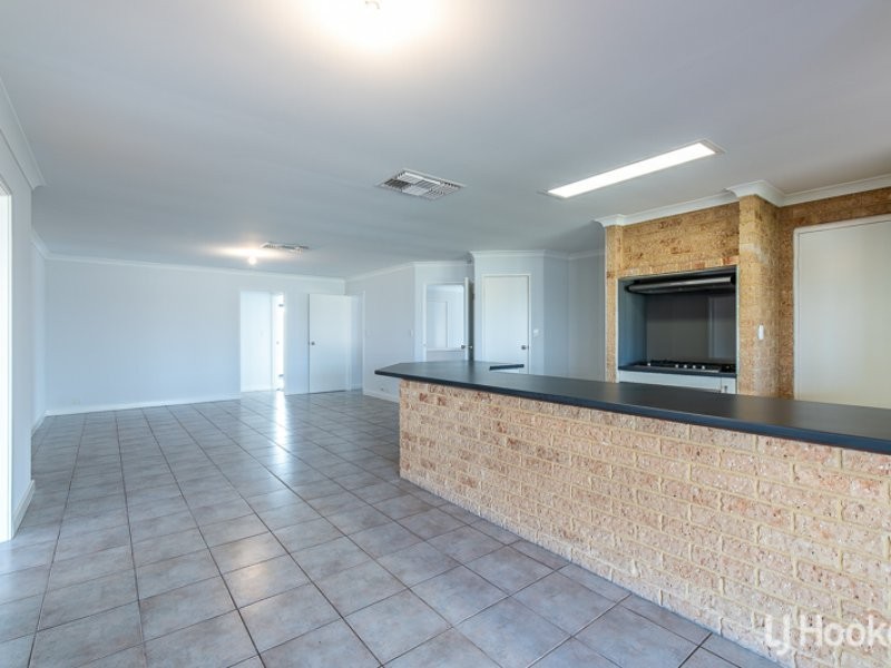42 Redfox Crescent, Huntingdale WA 6110