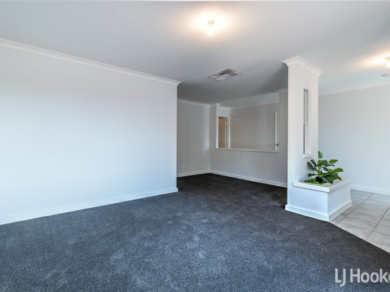 42 Redfox Crescent, Huntingdale WA 6110