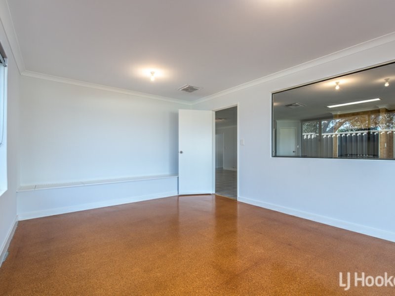 42 Redfox Crescent, Huntingdale WA 6110
