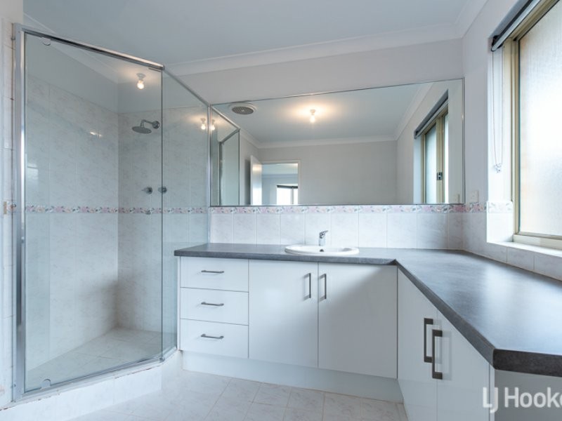 42 Redfox Crescent, Huntingdale WA 6110