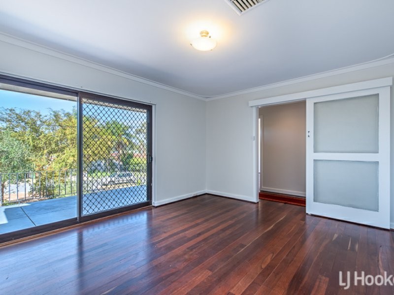 15 Camborne Way, Thornlie WA 6108