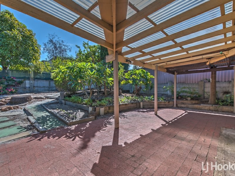 15 Camborne Way, Thornlie WA 6108