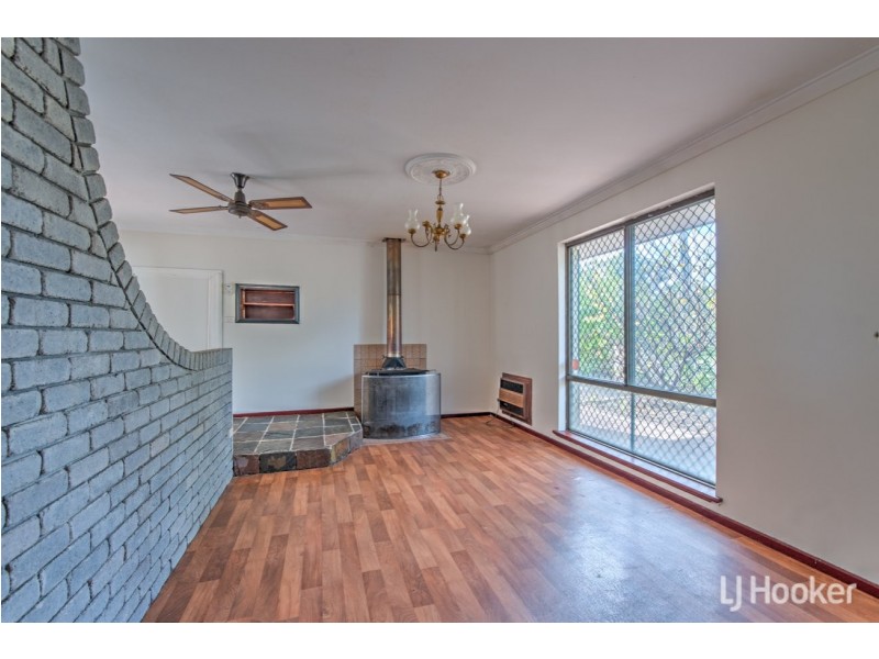 2 Delamere Way, Camillo WA 6111