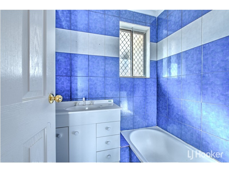 2 Delamere Way, Camillo WA 6111