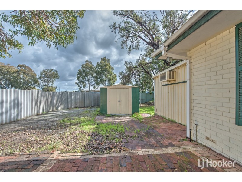 2 Delamere Way, Camillo WA 6111