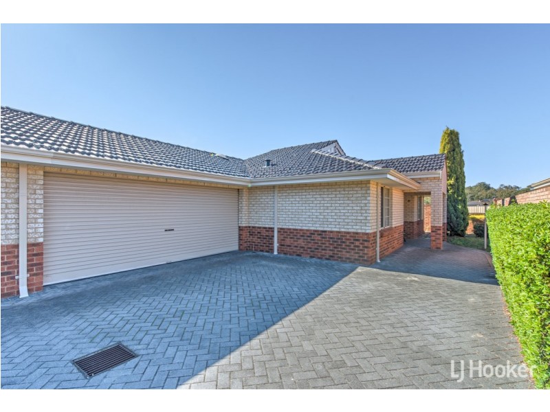 21/7 Lester Drive, Thornlie WA 6108