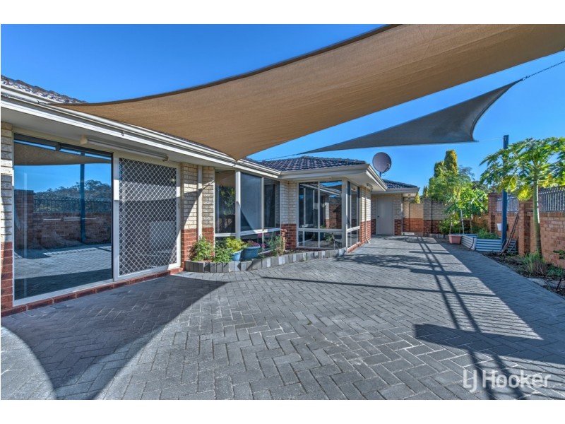 21/7 Lester Drive, Thornlie WA 6108