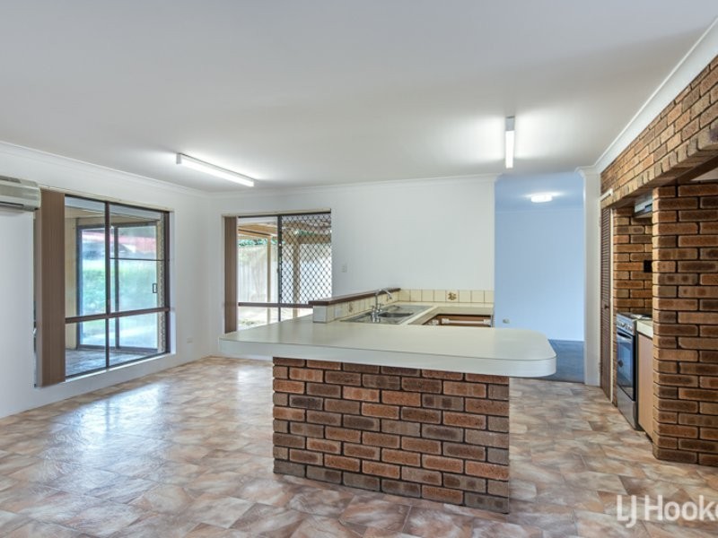 395 Spencer Road, Thornlie WA 6108