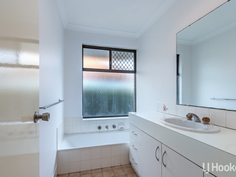 395 Spencer Road, Thornlie WA 6108