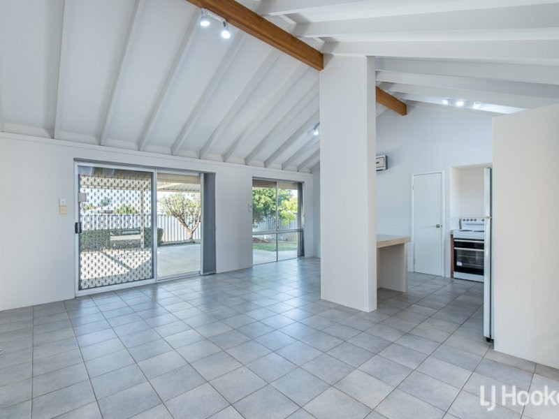 186 Warton Road, Huntingdale WA 6110