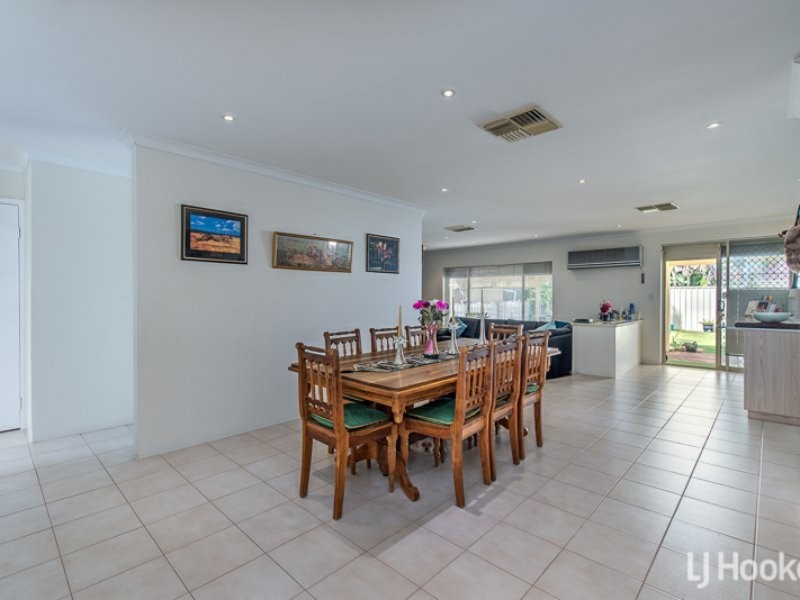 10 Dryandra Way, Thornlie WA 6108