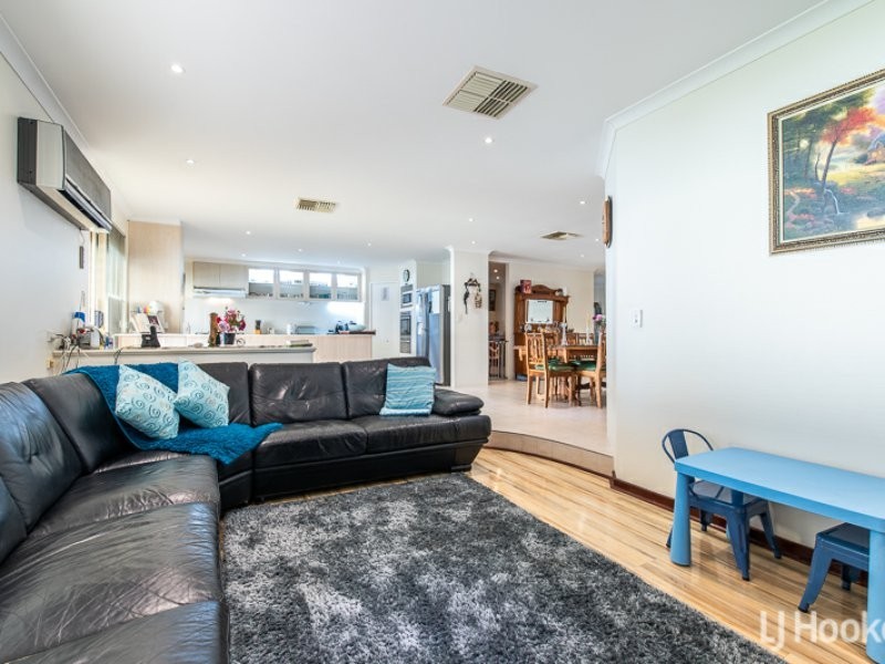 10 Dryandra Way, Thornlie WA 6108