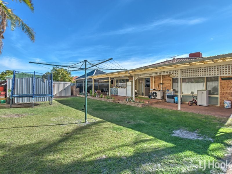10 Dryandra Way, Thornlie WA 6108