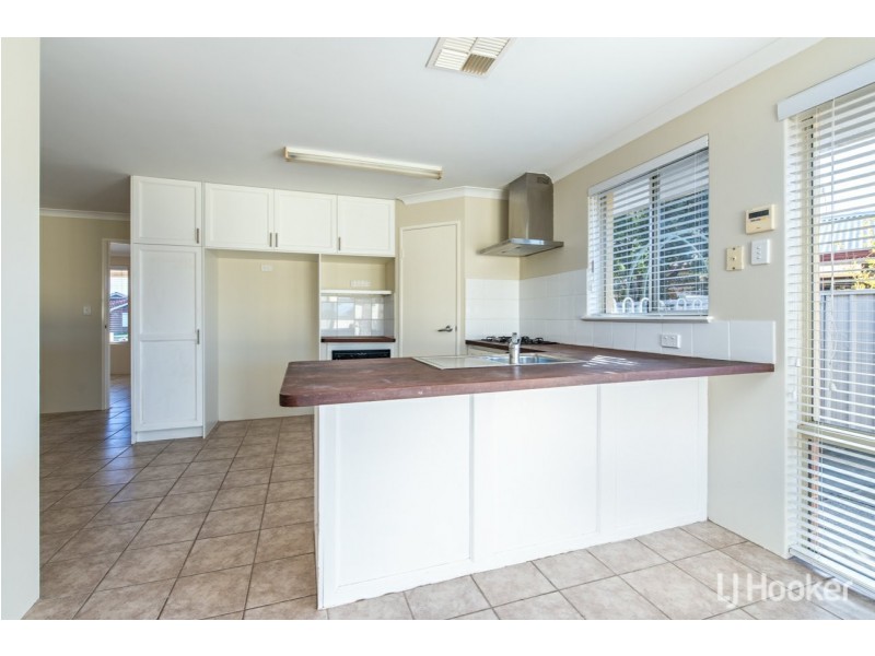 11 Trayner Close, Gosnells WA 6110