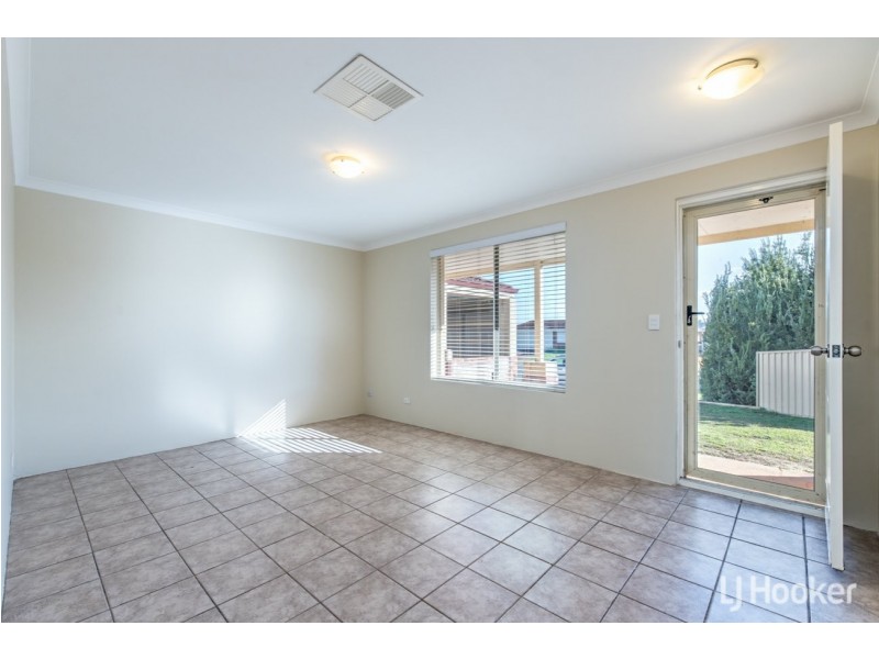 11 Trayner Close, Gosnells WA 6110