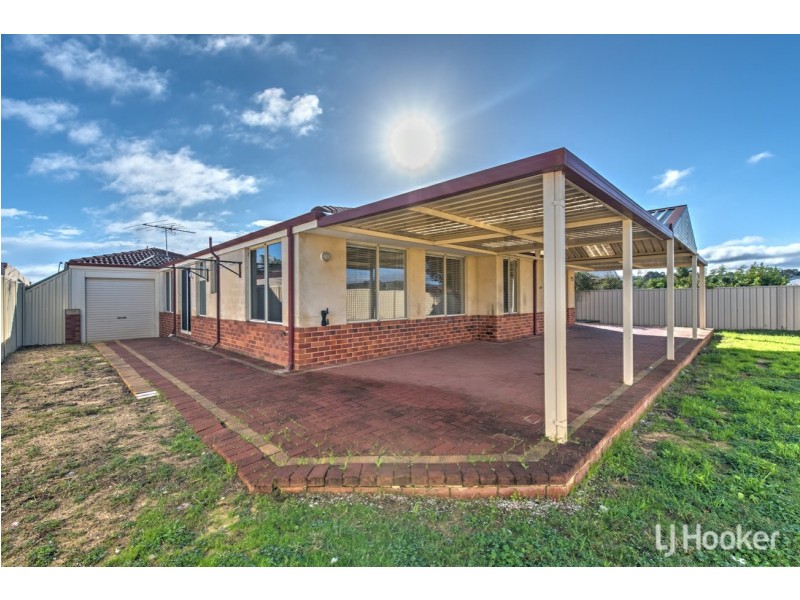 11 Trayner Close, Gosnells WA 6110