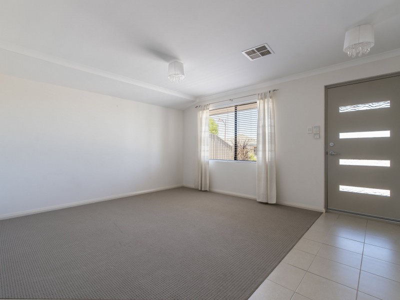 22 Holmes Street, Southern River WA 6110