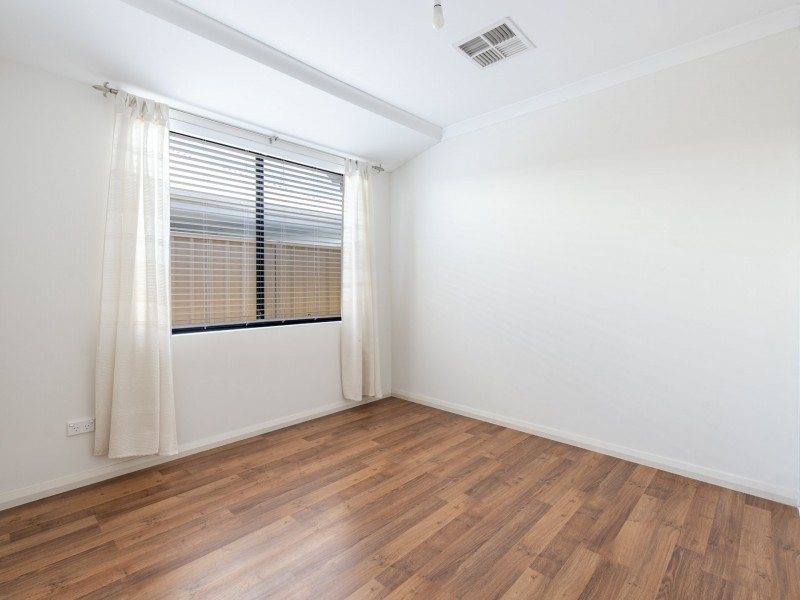 22 Holmes Street, Southern River WA 6110