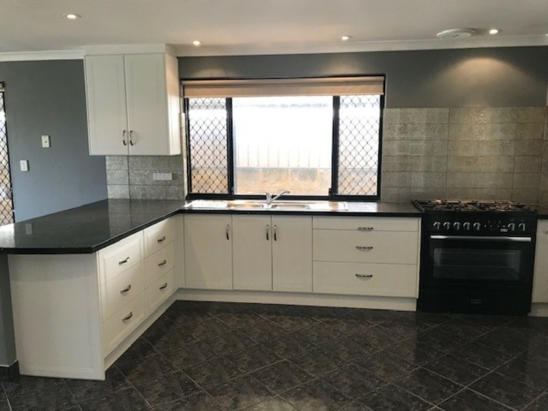 10 Watson Road, Beeliar WA 6164