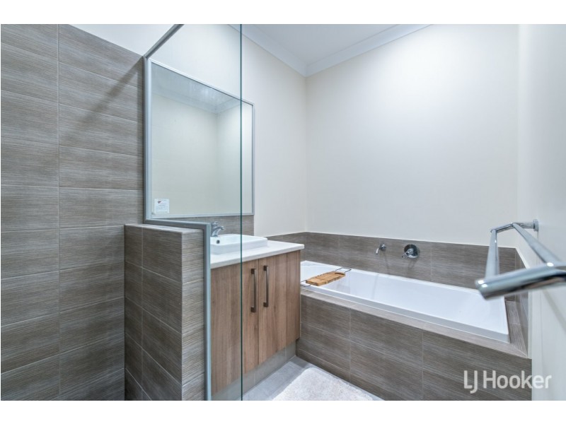 7 Zeehan Lane, Harrisdale WA 6112