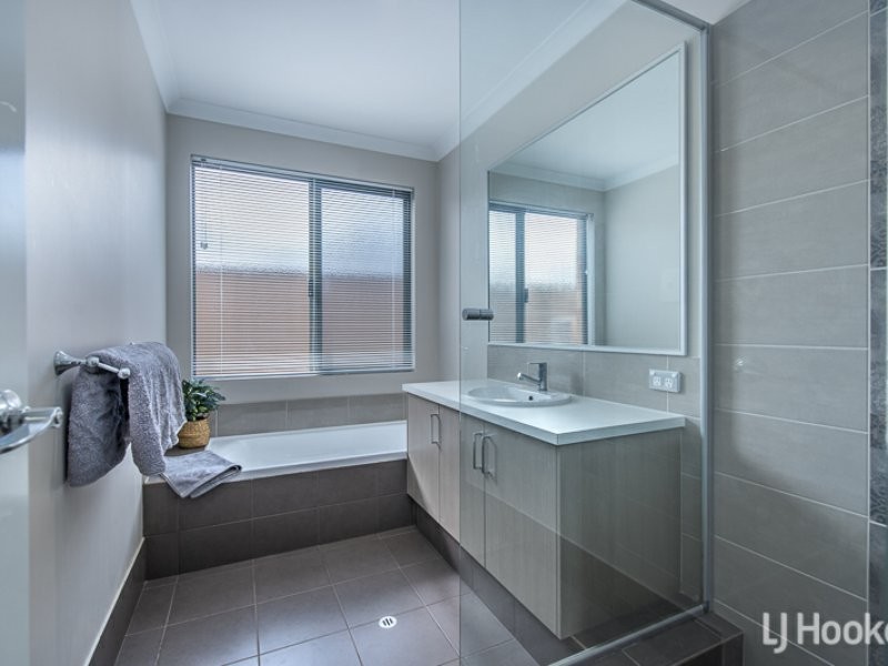 1/40 Morley Street, Maddington WA 6109