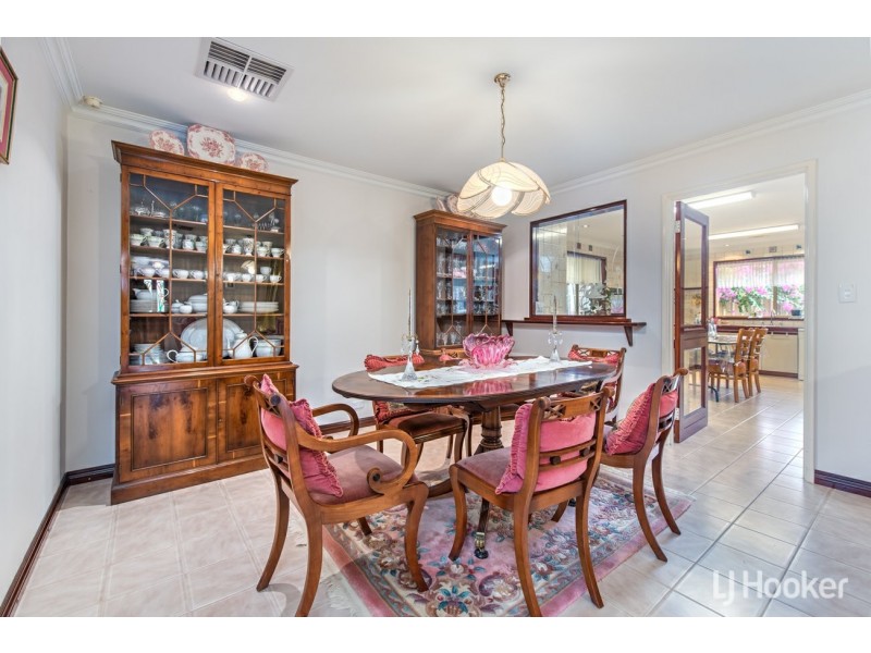 23 Stonecreek Close, Thornlie WA 6108