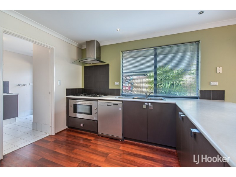 16 Grenoble Street, Piara Waters WA 6112