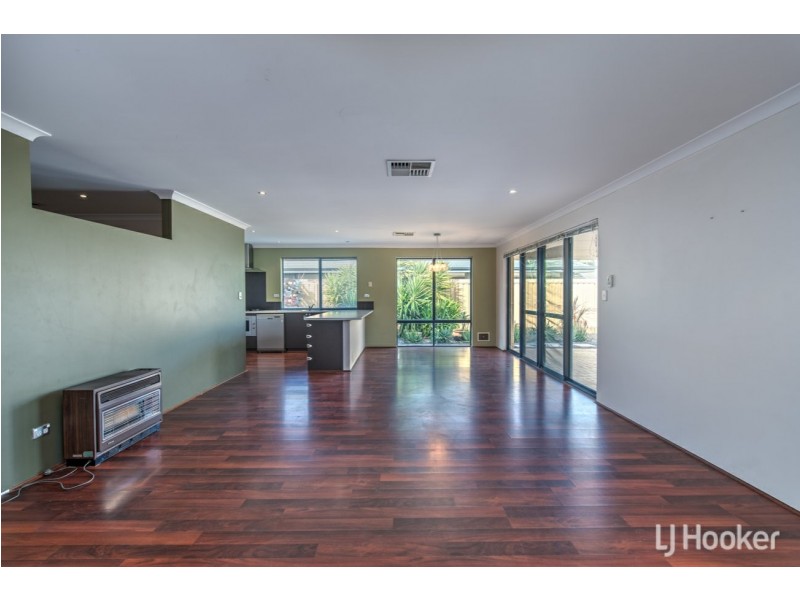 16 Grenoble Street, Piara Waters WA 6112