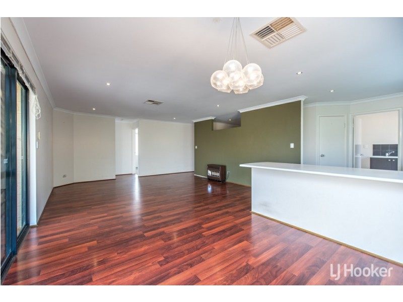 16 Grenoble Street, Piara Waters WA 6112