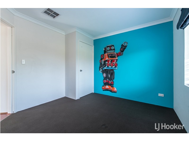 16 Grenoble Street, Piara Waters WA 6112