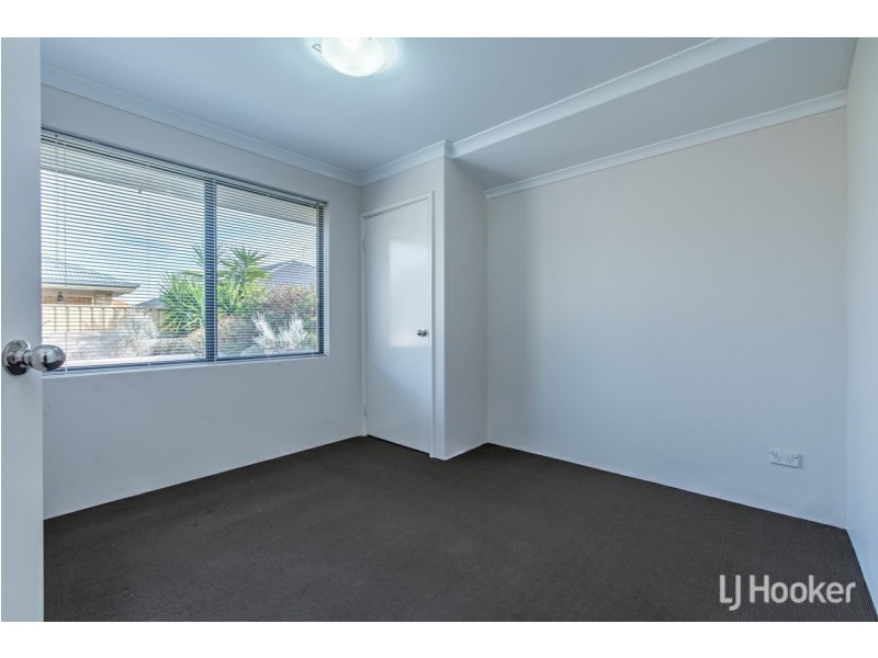 16 Grenoble Street, Piara Waters WA 6112