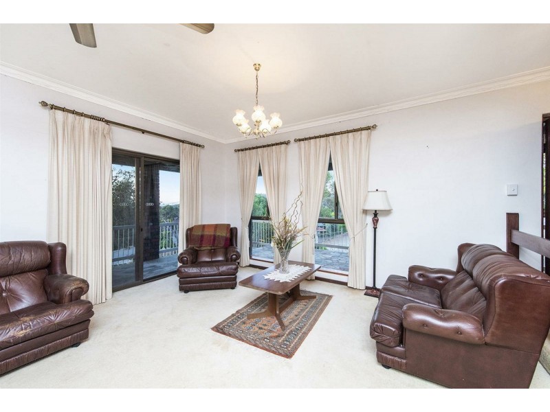 1 Howard Place, Kelmscott WA 6111