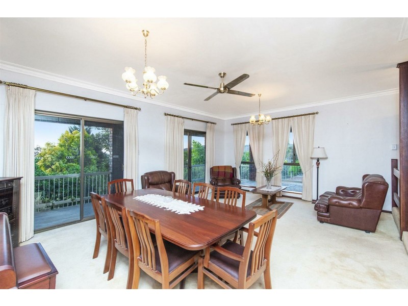 1 Howard Place, Kelmscott WA 6111