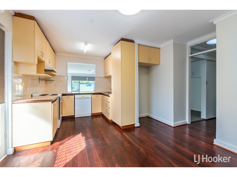 11 Lorenzo Street, Thornlie WA 6108