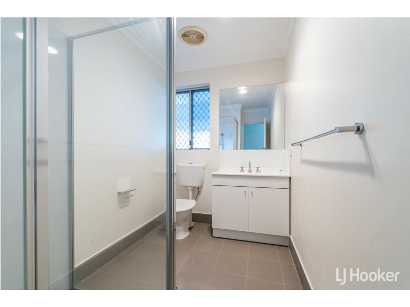 11 Lorenzo Street, Thornlie WA 6108