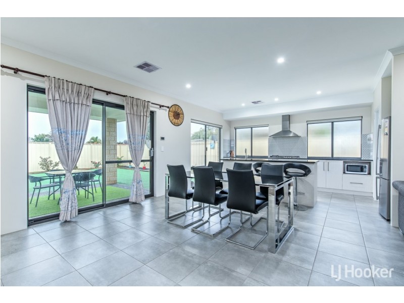 8B Yale Road, Thornlie WA 6108
