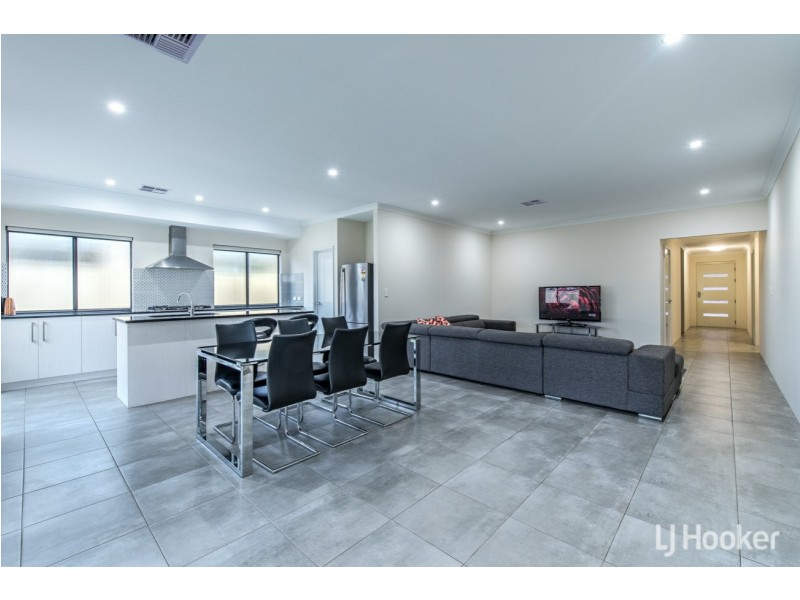 8B Yale Road, Thornlie WA 6108