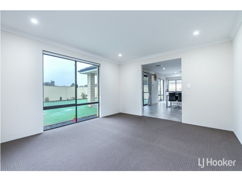 8B Yale Road, Thornlie WA 6108