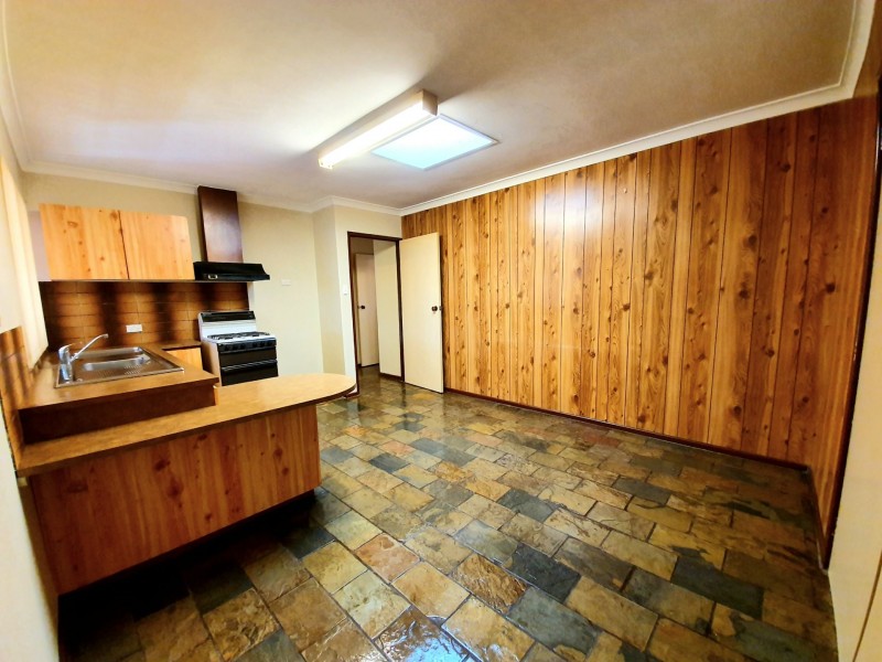 20 Cowan Street, Armadale WA 6112