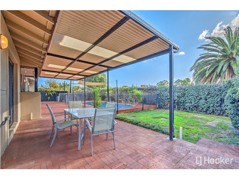 16 Chevalier Way, Thornlie WA 6108