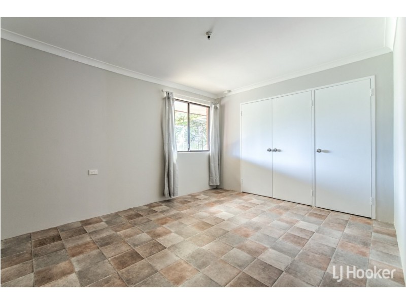 8 Southern River Road, Gosnells WA 6110