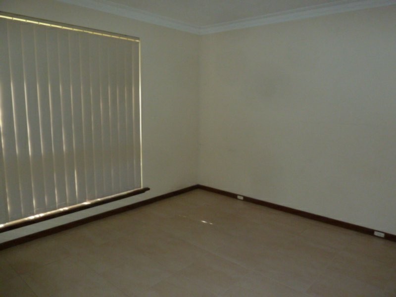 21 Newenden Street, Maddington WA 6109