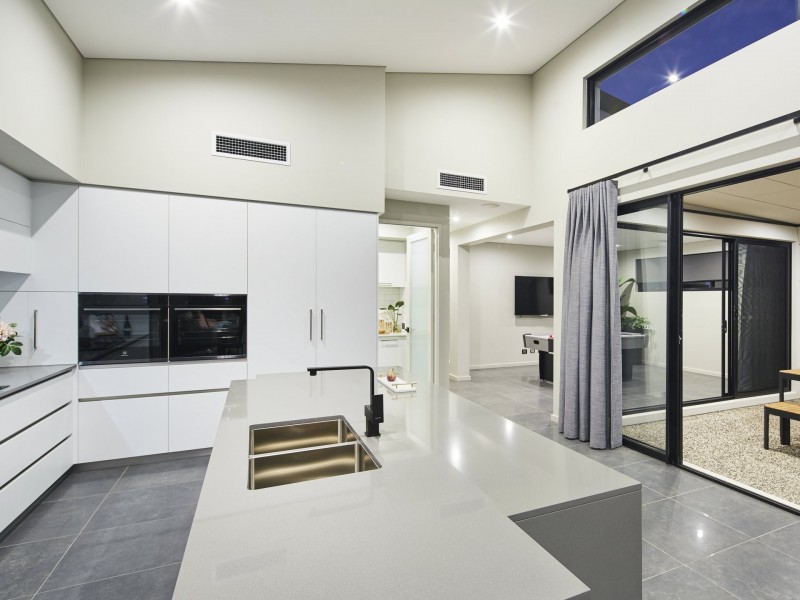 27 Crimson Boulevard, Forrestfield WA 6058