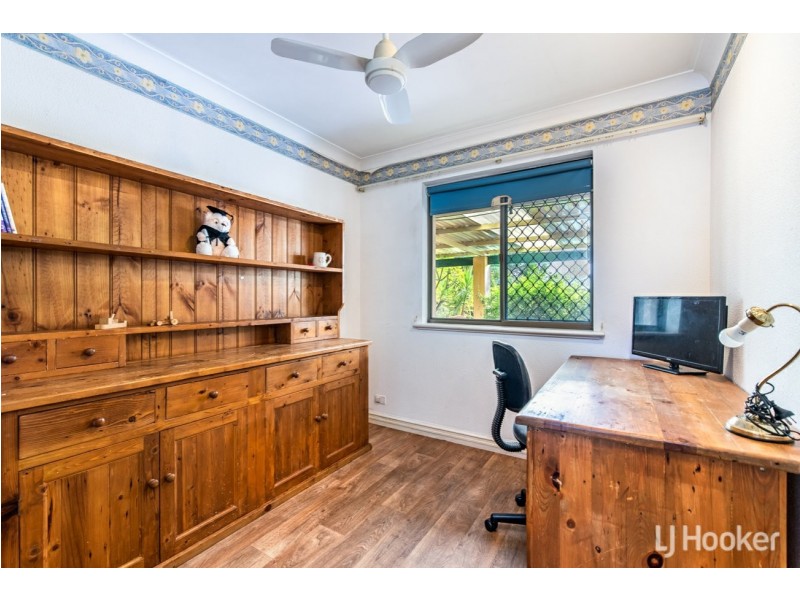 22 Ravenhill Road, Thornlie WA 6108