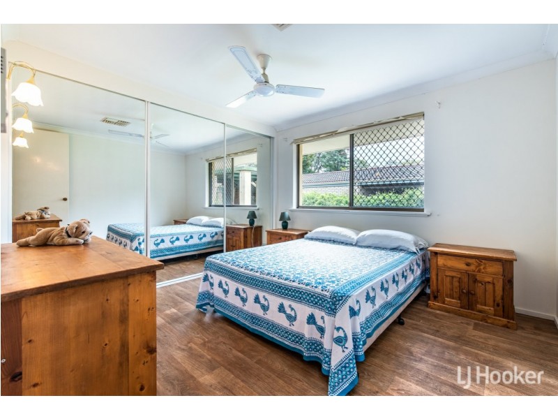 22 Ravenhill Road, Thornlie WA 6108