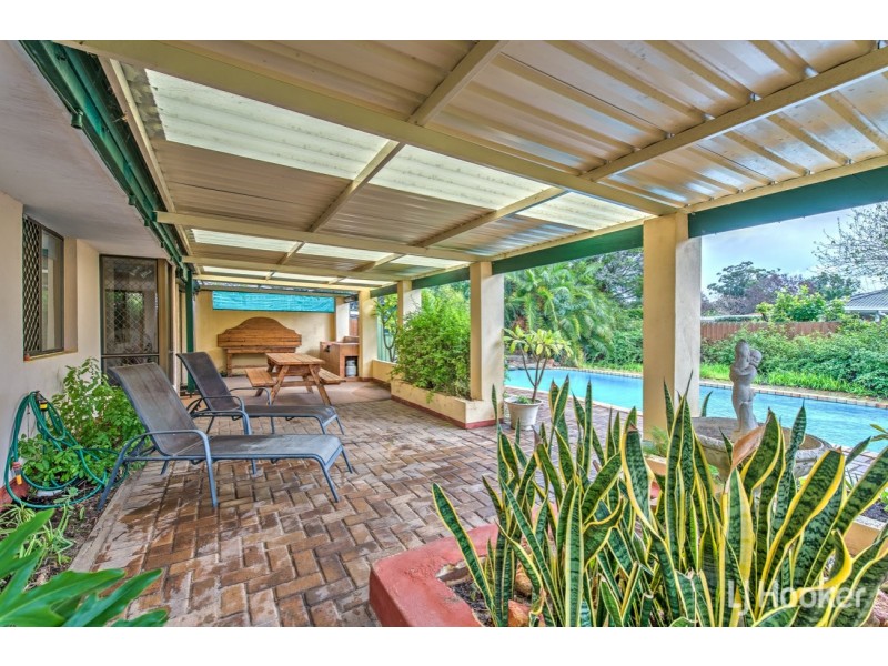 22 Ravenhill Road, Thornlie WA 6108