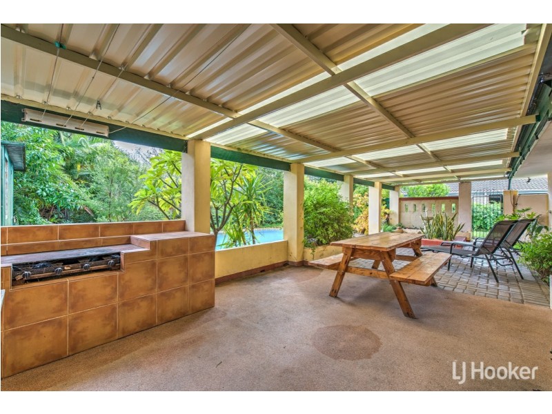 22 Ravenhill Road, Thornlie WA 6108