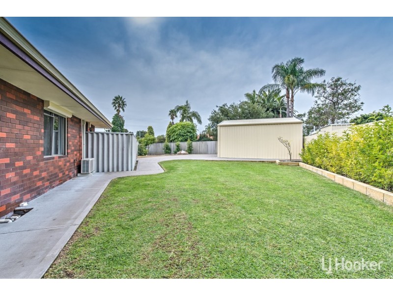 15A Olney Place, Huntingdale WA 6110